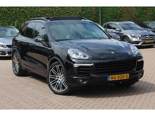 Porsche Cayenne 3.0 S E-Hybrid / Panoramadak / Camera / Luchtvering / 21'' / Leder / Keyless / Navigatie / Stoelverwarming / Cruise Control
