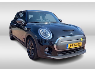 Mini Mini Electric Essential 33 kWh / Camera / Navigatie / 17'' / Half leder / Keyless / Virtual Cockpit / Stoelverwarming / DAB / Cruise Control