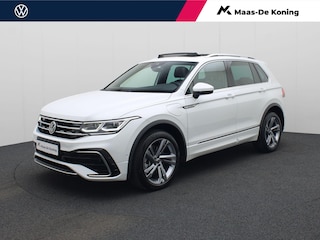 Volkswagen Tiguan 1.4 TSIeHybrid 180kW/245PK R-Line DSG · Panoramadak · Leder · Trekhaak · Camera · Apple Car Play · Stoel & Stuurverwarming · Navigatie ·