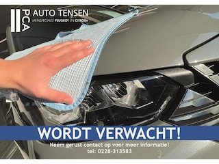 Peugeot 2008 1.2 130PK Crossway |Automaat | Navigatie | Panoramadak | Climate control | Parkeersensoren voor en achter |