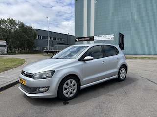 Volkswagen Polo 1.2 TDI BlueMotion Comfortline 5-Deurs 75 PK. Zeer zuinige en mooie auto !!! Distributieriem en waterpomp vervangen bij 193.000 KM !!