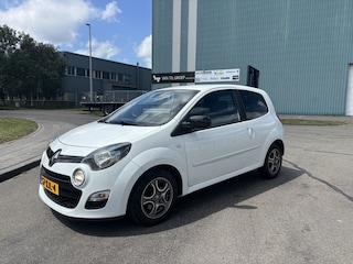 Renault Twingo 1.2 16V Dynamique 75 PK. Zuinige en zeer fijn rijdende auto !!! Distributieriem en waterpomp net gedaan !!
