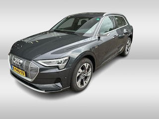 Audi e-Tron 55 quattro advanced Pro Line Plus 95 kWh / Panoramadak / Camera / Head-up / 20'' / Luchtvering / B&O / Softclose / Keyless / DAB / Sportstoelen / Stoelverwarming / ACC