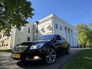 Opel Insignia 2.8 V6 T 5 DRS AUT 4x4, 260 PK "OPC-LINE", MOOI LEDER