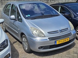 Citroën Xsara Picasso 1.6i-16V Image cruise control tel cd trekhaak