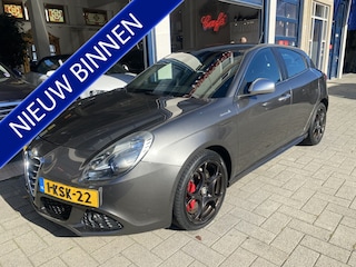 Alfa Romeo Giulietta 1.4 T Distinctive BAK NIET GOED !