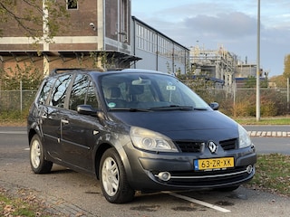 Renault Scénic 1.6-16V Tech Line | Dealer Onderhouden | Trekhaak | Parkeersensoren | NAV | Cruise Control | Xenon | Panoramadak
