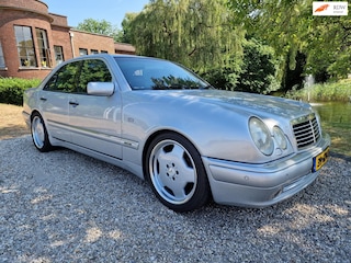 Mercedes-Benz E50 / E55 AMG FULL-OPTiON nieuwe LAK