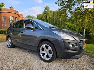 Peugeot 3008 1.6 VTi Première Airco Panoramadak weinig KM'ers