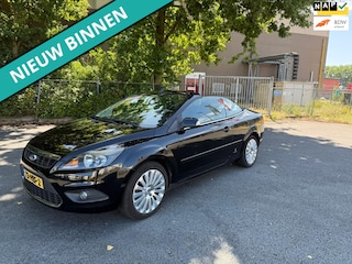 Ford Focus Coupé-Cabriolet 1.6 Trendline NETTE AUTO RIJDT EN SCHAKELT GOED