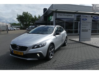 Volvo V40 1.6 D2 Summum CRUISE, CLIMA, NAVI, PDC, TREKHAAK, 239.922KM