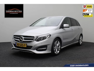 Mercedes-Benz B-klasse 180 Ambition 2015 | Trekhaak | Navigatie | Cruise Control | Parkeersensoren | Achteruitrij Camera | Keyless go | 2 Sleutels | Onderhouds Historie | Nationale Autopas