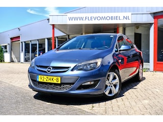 Opel Astra 1.4 Turbo 140PK Sedan Edition Airco|PDC|Cruise|Elec.rmn