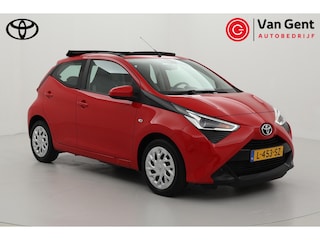 Toyota Aygo 1.0 VVT-i x-play cabrio | Elektrisch vouwdak | Apple Carplay / Android Auto | Airco | Camera