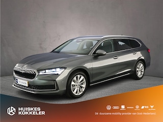 Skoda Superb Combi First Edition 1.5 TSI PHEV 204pk DSG Automaat Trekhaak, Adaptive cruise control, 360 camera, Achteruitrijcamera, Elektrische achterklep, Navigatie