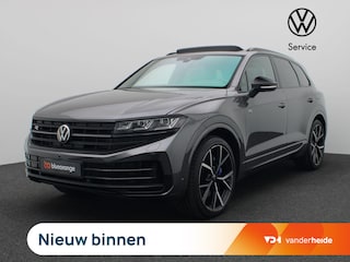 Volkswagen Touareg 3.0 TSi eHybrid 4MOTION R Edition 463PK DSG matrix led, trekhaak, panoramadak, 360gr. camera, leder, luchtvering, keyless, stuur-stoelverwarming, Dynaudio, head-up display, 22" lichtmetaal