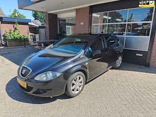 Seat Leon 1.6 Stylance, Airco, trekhaak, NW APK, NAP
