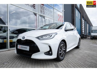 Toyota Yaris 1.5 Hybrid Style Design