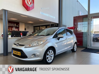 Ford Fiesta 1.25 Ghia,Airco,Elektrischpakket,Achteruitrijsensoren,Ipod Aux Aansluiting,15 Inch Lmv