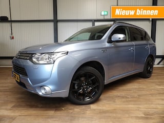 Mitsubishi Outlander 2.0 PHEV Instyle - leder - navigatie - camera - open dak