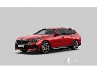 BMW 530e M Sport Pro | Head-Up | Driving Ass. Prof.| Harman/Kardon | Keyless | 360° | Trekhaak | 19 Inch |