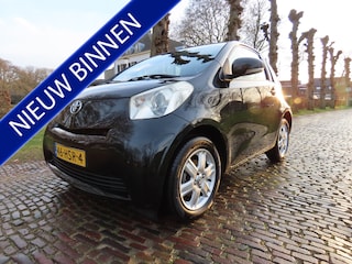 Toyota iQ 1.0 VVTi Comfort Airco Xenon Stuurbekrachtiging Lm Velgen***Dealer Onderhouden***