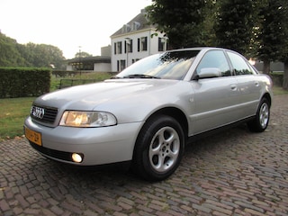 Audi A4 Limousine 1.6 Advance Ecc Xenon Stuurbekrachtiging Lm Velgen Youngtimer***APK t/m 3-9-2025***
