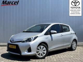 Toyota Yaris 1.5 Full Hybrid Aspiration Clima Cruise NL auto! 50.000 km!