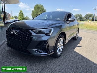 Audi Q3 45 TFSI e Advanced Edition