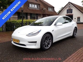 Tesla Model 3 SR+ 60kWh ENHANCED-AUTOPILOT + SUMMON / CCS // PANODAK