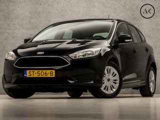 Ford Focus 1.0 Trend (AIRCO, STUURWIEL MULTIFUNCTIONEEL, START/STOP, SPORTSTOELEN, ELEK RAMEN, NIEUWSTAAT)