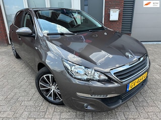 Peugeot 308 1.2 PureTech Style / Navi / Pano / PDC / LED / NAP