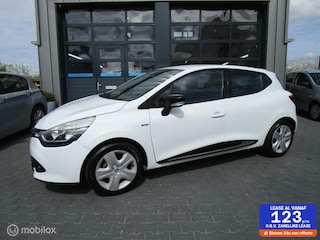 Renault Clio 1.2 16V 5drs 105dkm Airco Cruise Navigatie Bluetooth