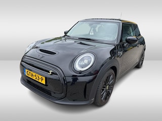 Mini Mini Electric 33 kWh / Panoramadak / Half leder / Navigatie / Parkeerhulp achter / 17'' / DAB / Stoelverwarming / Cruise Control
