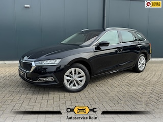 Skoda Octavia Combi 1.5 TSI * Sideassistent * Visueel Cockpit * Leder *