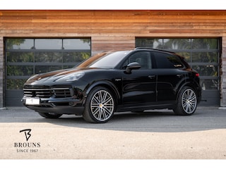 Porsche Cayenne 3.0 E-Hybrid | StoelClimate | 22inch | HUD | BOSE | ACC | Achteras Besturing