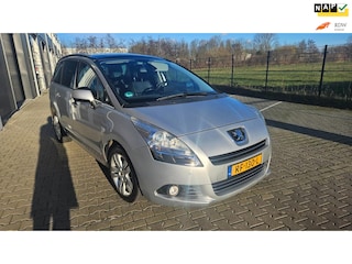 Peugeot 5008 1.6 THP GT 5p. Automaat Panoramadak Navigatie Leder interieur Airco Trekhaak