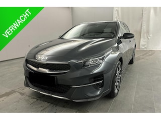 Kia XCeed 1.6 GDi PHEV ExecutiveLine | Kia Logo nieuw, Schuifdak, Stoel ventilatie, Elektr. stoel, Dodehoekherkenning, Elekr. achterklep, 18 inch velgen, 1e eigenaar, dealer onderhouden, 1300 kg trekgewicht!