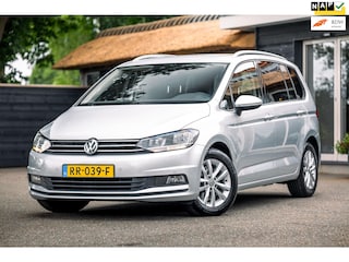 Volkswagen Touran 1.2 TSI Comfortline 7 Persoons I Adaptieve Cruise Control I Climate I Parkeersensoren I Camera I Stoelverwarming