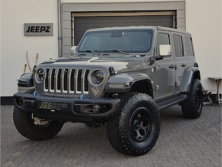 Jeep Wrangler Unlimited 4xe 380 Overland / Liftkit / KMC velgenset