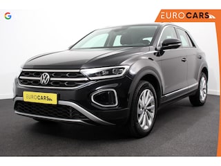 Volkswagen T-Roc 1.5 TSI 150pk DSG Style Volkswagen T-Roc 1.5 TSI Style | Navigatie | Apple Carplay/Android Auto | Parkeersensoren | Camera | Adaptive Cruise Control | Park Assist | Stoel- en stuurverwarming | Elektrische achterklep | LED-koplampen | Getinte ramen