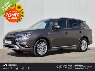 Mitsubishi Outlander 2.4 PHEV Plug-in Instyle Automaat / Dealer onderhouden / Trekgewicht 1.500 kg / Schuifdak / Allseason Banden / Apple Carpay Android / Elektrische achterklep / Stuur- en stoelverwarming / Adaptief cruise control /