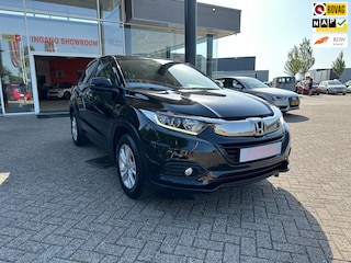 Honda HR-V 1.5 i-VTEC Elegance, Navi, Camera, Clima.