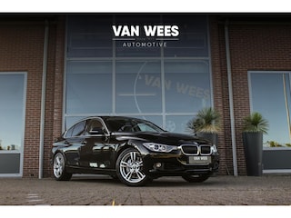 BMW 335i F30 Sedan Executive | 306 pk | Automaat | NL auto | 18 inch | Xenon | Cruise control | Stoelverwarming | Leer | Navi | Bluetooth | PDC | Sportstuur | ➡️