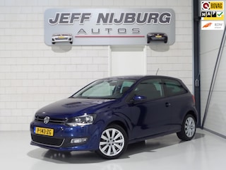 Volkswagen Polo 1.2 TSI DSG Highline Automaat! Stoelverwarming Bluetooth Cruise-control, van 2e eigenaar in uniek mooie staat !