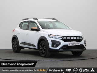 Dacia Sandero Stepway TCe 110pk Extreme | Blind spot warning | Auto. parkeerrem | Navigatie | Parkeersensoren voor/achter |