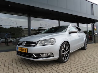 Volkswagen Passat 2.0 TSI Highline DSG Leder Navi 19 Inch 2x Pdc 2011