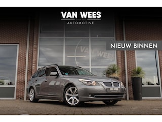 BMW 5-serie Touring 525i E61 Facelift Executive | Youngtimer | 218 pk | Leer | Navi | 18 inch | Xenon | Trekhaak | Stoelverwarming | Cruise-control | Climate control | 6 cilinder | ➡️