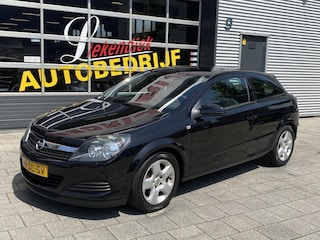 Opel Astra GTC 1.4 Edition - Airco I Sport velgen I Comfort pakket I Trekhaak I Dealer onderhouden