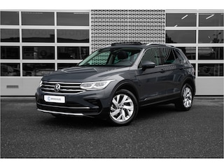Volkswagen Tiguan 1.4 TSI 245pk eHybrid Elegance | Panoramadak | Trekhaak | 360 |